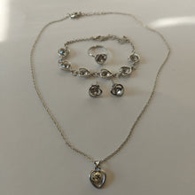 Load image into Gallery viewer, Rhinestone Heart 4 Piece Jewelry Set
