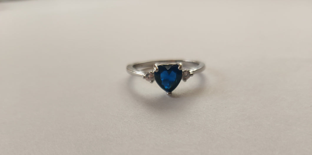 Blue Rhinestone Heart Ring
