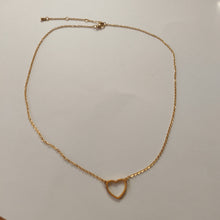 Load image into Gallery viewer, Heart Outline Necklace
