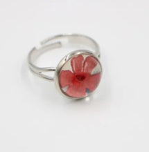 Load image into Gallery viewer, Resin Flower Adjustable Ring
