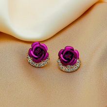 Load image into Gallery viewer, Flower And Rhinestone Stud Earrings
