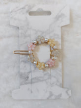 Load image into Gallery viewer, Flower &amp; Faux Pearl Decor Hair Clip
