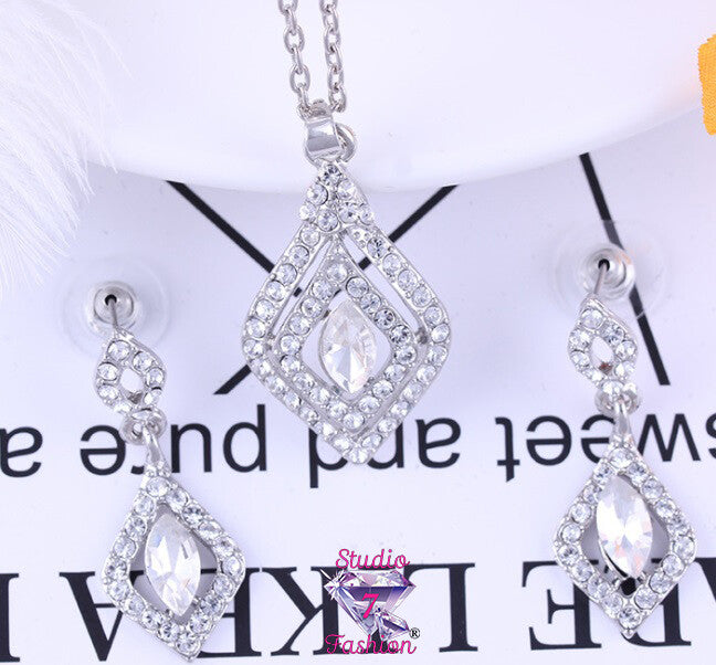 Marquise-cut Diamond Necklace Earrings Set