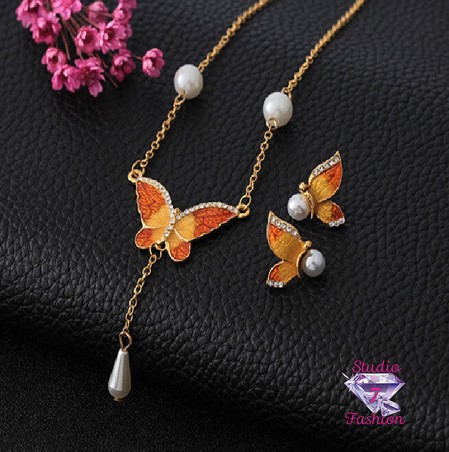 Butterfly Amber & Pearl Necklace Earring Set
